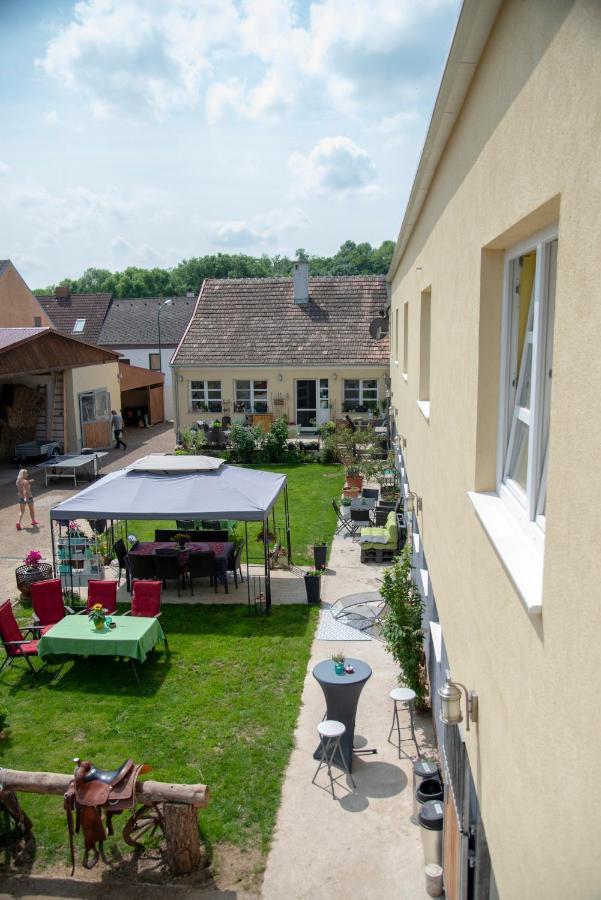 Ranchzimmer Am Hippo-Campus Reit- Und Therapiezentrum Deutsch Haslau Exterior foto