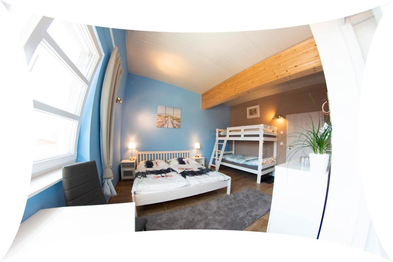 Ranchzimmer Am Hippo-Campus Reit- Und Therapiezentrum Deutsch Haslau Exterior foto